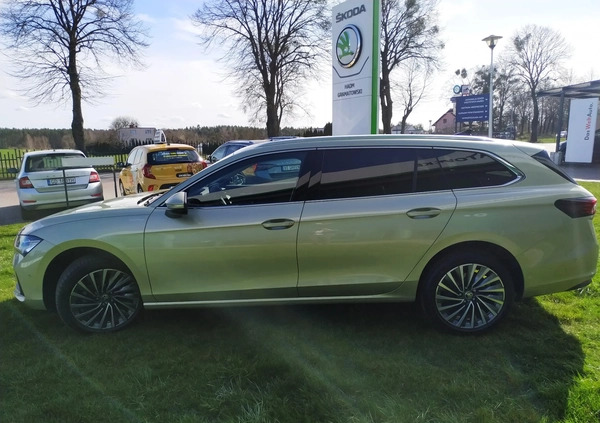 Skoda Superb cena 234100 przebieg: 9, rok produkcji 2024 z Korsze małe 106
